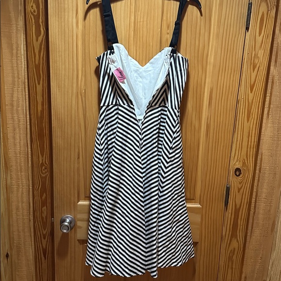 Vixen Dollface Barbie Retro Pinup Pinupgirl Swing Dress - Picture 5 of 5